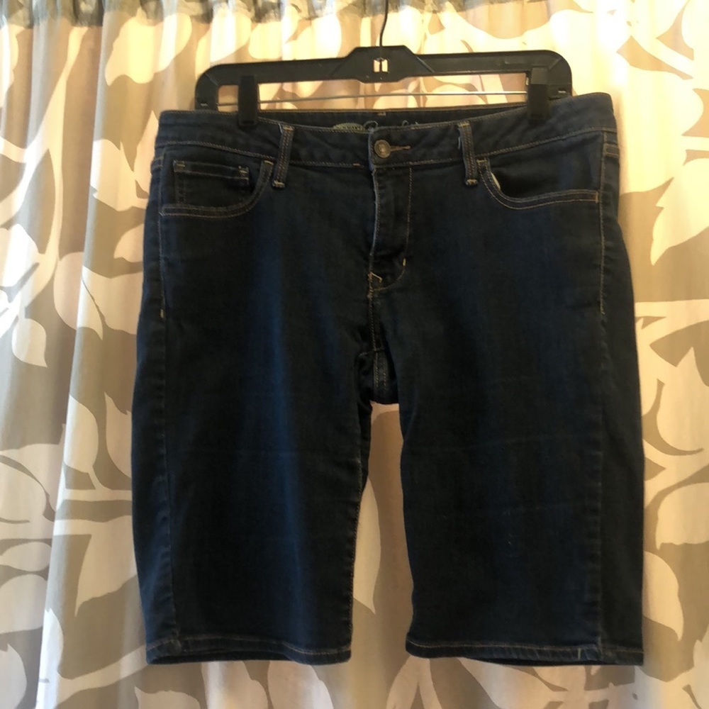 COPY - Like New * Old Navy Rockstar Dark Wash Bermuda Jean Shorts size 14